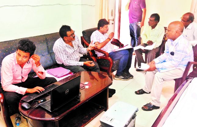 ashoknagar सीएमओ, आरआई सहित कर्मचारियों के बयान दर्ज