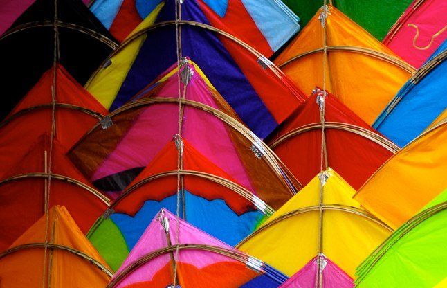 inaugurated the kite festival पतंगबाजी हमें जीवन में संतुलन बनाने की प्रेरणा देती है: मुख्यमंत्री