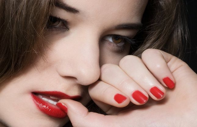 nail biting जानिए, नेल्स और स्किन प्रोबल्म्स से कैसे पाएं छुटकारा