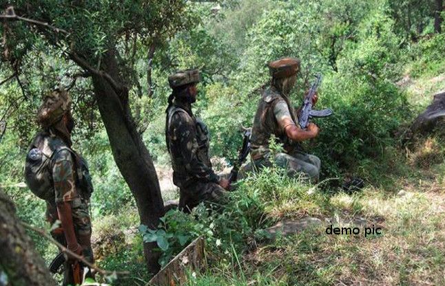 Indian Army कश्मीर में मुठभेड़, 2 पाकिस्तानी आतंकी ढेर