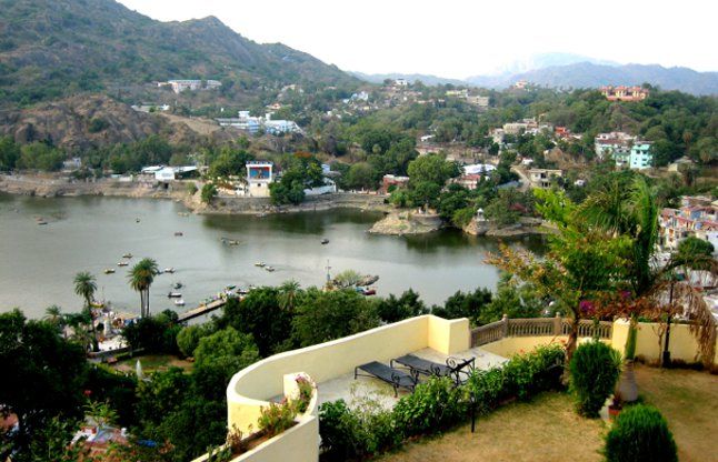 Mount Abu सितंबर माह में घूमने के लिए उत्तर भारत के सबसे प्रफेक्ट डेस्टिनेशंस