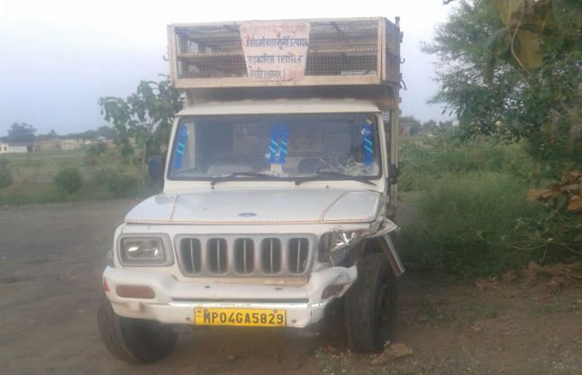 accident पिकअप-बाइक में टक्कर, तीन युवक घायल एक गंभीर