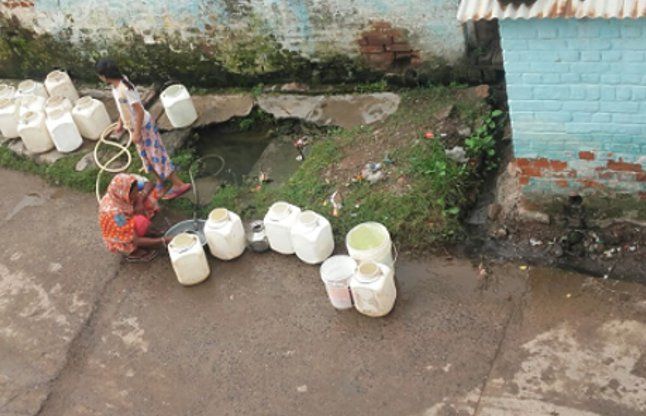 water अब भी प्यासे हैं हजारों कंठ