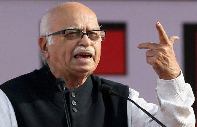 LK Advani आडवाणी बोले, अच्छे दिन आने में लगेगा वक्त
