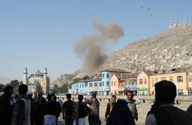 Kabul bomb blast काबुल में 'जॉय शीर' में विदेशी काफिले पर आत्मघाती हमला