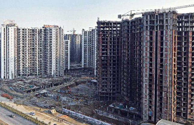इलाहाबाद HC का आदेश: सुपरटेक, अम्रपाली के प्राजेक्ट्स दो महीने में गिराओ