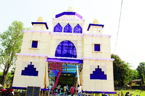 bilaspur आसमान से उतरीं थी मां जगदम्बे, हेलीकॉप्टर से लाई गई थी प्रतिमा