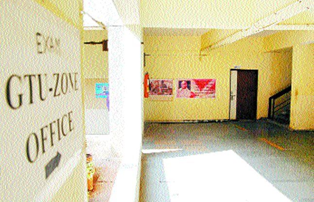 Surat news स्ट्रॉन्ग रूम को लेकर सतर्क हुआ जीटीयू