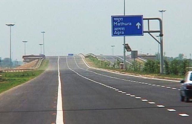 lucknow agra expressway लखनऊ-आगरा एक्सप्रेस-वे पर सुहाना होगा सफर