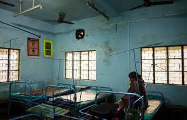 God dependable health service भगवान भरोसे स्वास्थ्य सेवाएं, जिले में डॉक्टर सहित 283 पद रिक्त