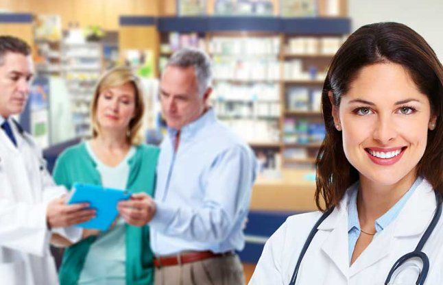 Pharmacy Studies-1 संजीवनी बनकर उभरा फार्मेसी, इंजीनियरिंग में सीटें भरने के लाले