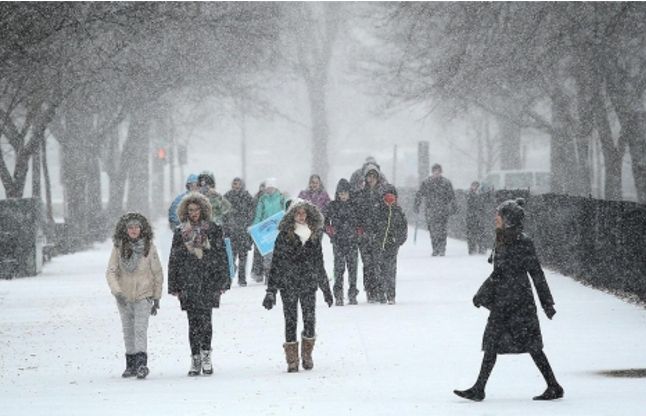 Snow storm अमरीका में बर्फीले तूफान से 19 की मौत, 10 प्रांतों में अलर्ट जारी