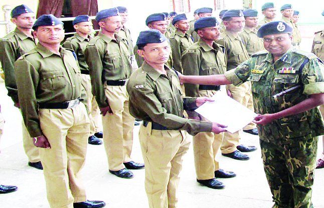 Dantewada Nagar Sainik Pramosan नागलगुडा मुठभेड़ में शामिल 22 नगर सैनिक बने आरक्षक