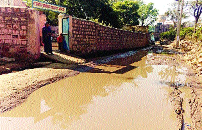 dholpur शिक्षा की मुश्किल डगर, पर इनको नहीं फिक्र