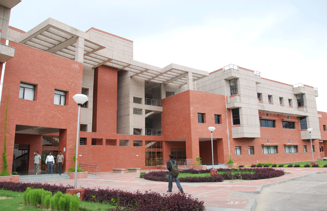 IIT Kanpur Student Get Highest Package - IIT कानपुर के स्टूडेंट को मिला ...