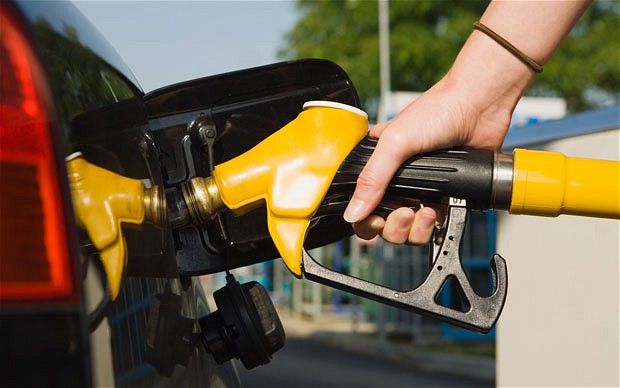 new petrol price पेट्रोल 3.07 और डीजल 1.90 रुपए महंगा, बुधवार रात से लागू होंगे नए रेट