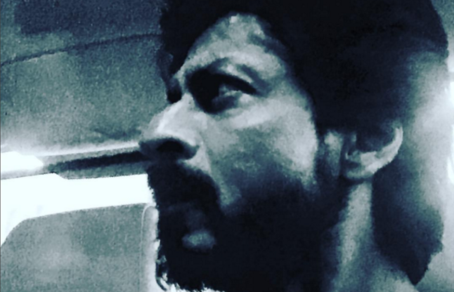 shahrukh khan #FILM RAEES: एक अलग अंदाज में दिखेंगे शाहरुख