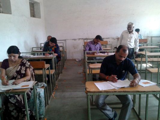 rajgarh मूल्यांकन से गायब शिक्षकों को नोटिस देकर करेंगे कार्रवाई