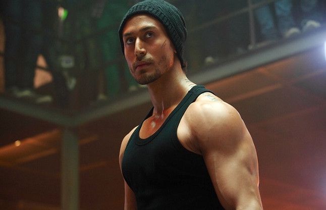 Tiger Shroff ऋतिक रोशन की छुट्टी कर इस फिल्म के रीमेक में नजर आएंगे टाइगर श्रॉफ