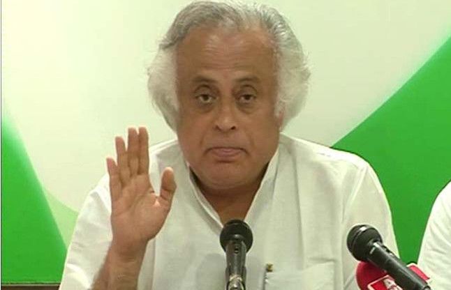 Jairam Ramesh पनामा लीक्स मामले में कांग्रेस का जेटली और रमन सिंह पर हमला