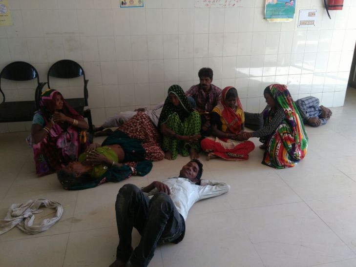 gwalior ओवरटेक कर रहा मैजिक पलटा, 10 घायल