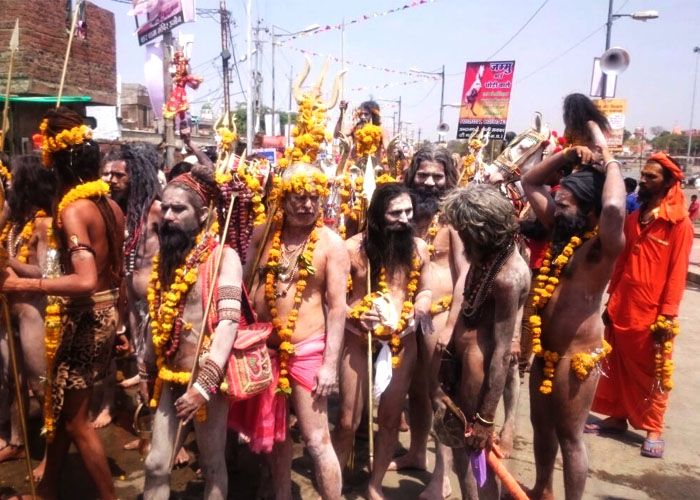 simhastha SIMHASTHA: महाकाल की नगरी में पहुंचा निरंजनी अखाड़ा, दिखा रॉयल लुक