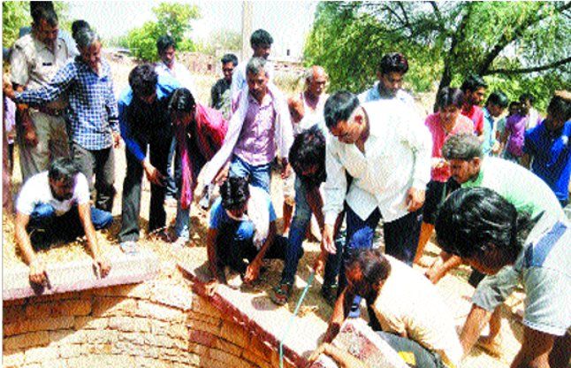 Karauli photo युवक ने कुएं में कूद दी जान