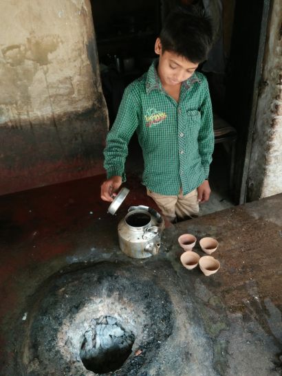 crisis of tea in banaras city प्रधानमंत्री के शहर बनारस में