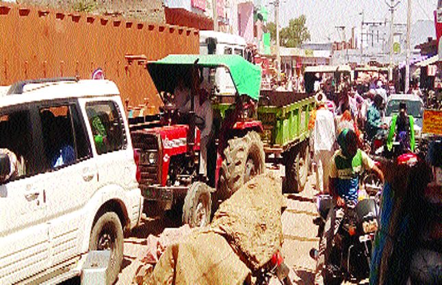 bharatpur बस स्टैण्ड पर जाम की समस्या से नहीं निजात