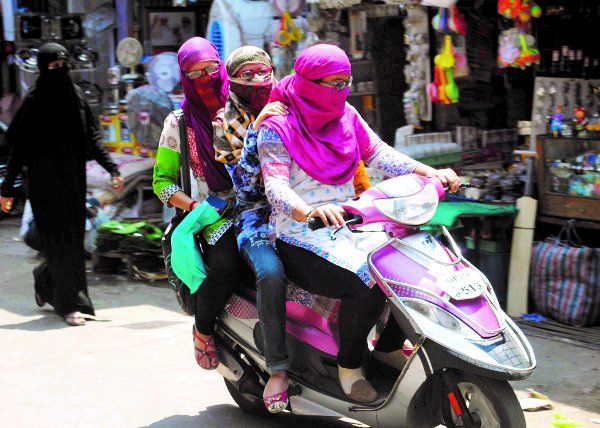 sehore 40 पर टिका पारा, बादलों से भी राहत नहीं