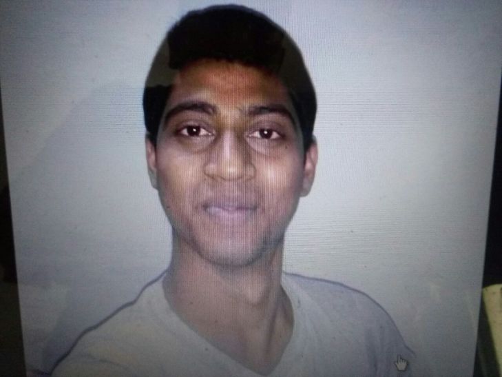 bhu student's file photo बीएचयू के छात्र ने आखिर क्यों दी जान, पढि़ए पूरी खबर