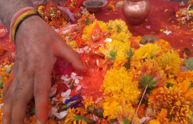 hanuman अद्भुुत हैं ये मंदिर, 'हनुमान जयंती' पर सजा बजरंगबली का दरबार