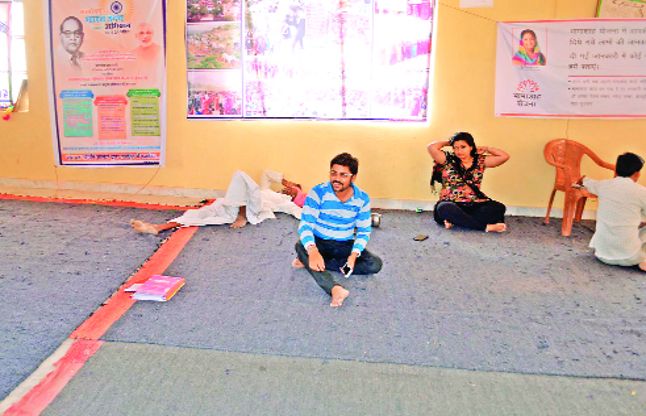 jalore प्रधानमंत्री का भाषण : न देख पाए न ही सुन पाए