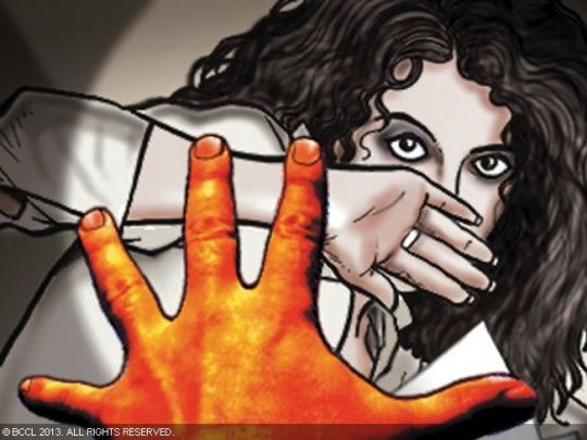 father try to rape पिता चाहता था बेटी की अस्मत से खेलना, मां ने उठाया फिर कौन सा कदम, पढि़ए ये खबर