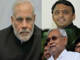 modi, akhilesh and nitish गंगा की गोद बनी राजनीति का अखाड़ा, मोदी को काशी में घेरने 12 को आ रहे सीएम अखिलेश और नीतीश