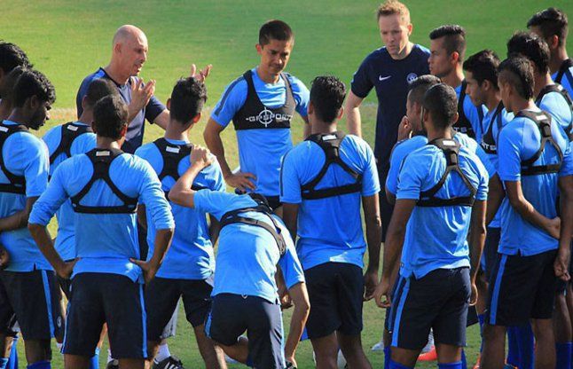 Indian football team भारतीय फुटबॉल टीम यंगून पहुंची