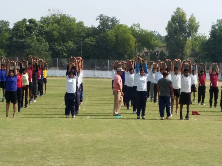 Mahtma Gandhi Kashi Vidyapeeth जहां उतरा था मोदी को हेलीकाप्टर, वहीं किया योग