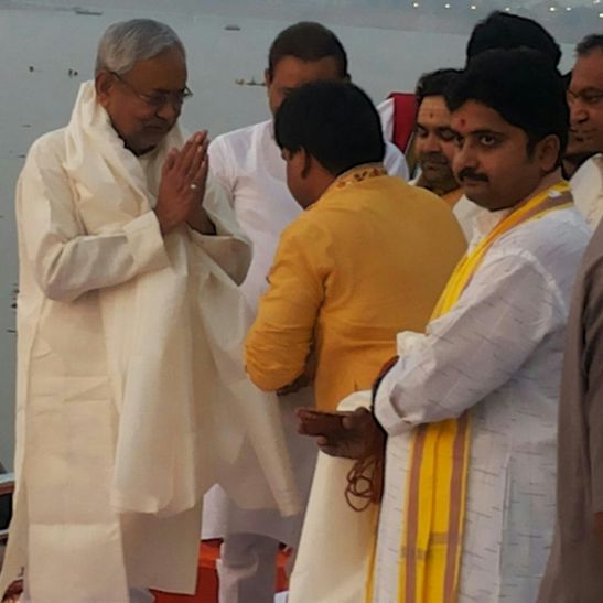 bihar cm nitish kumar गंगा को चाहिए बांधों की कैद से आजादी