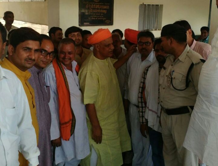 gyanpur railway station भाजपा सांसद वीरेंद्र सिंह ने किया ज्ञानपुर रेलवे स्टेशन का निरीक्षण