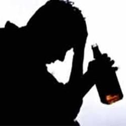 drinking hooch बनारस में फिर जागा जहरीली शराब का भूत