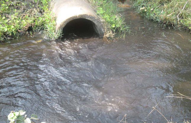 Dirty water of mines खदान का गंदा पानी 'झुमका जलाशय' को कर रहा प्रदूषित