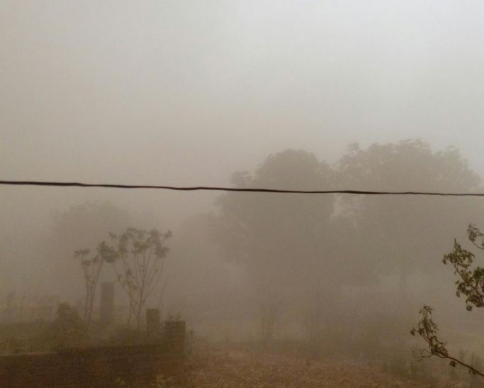storm बनारस में धूल भरी आंधी की रफ्तार 125 किलोमीटर प्रति घंटा
