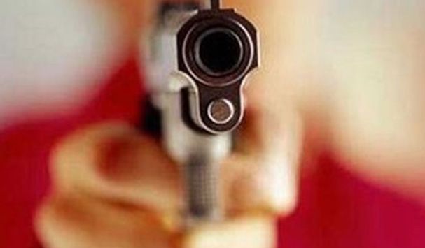 firing जौनपुर में फिर तड़तड़ाई गोलियां, बाल-बाल बचे तीन लोग