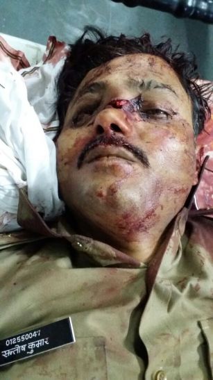 SP santosh yadav जौनपुर के इस लाल ने मथुरा में उपद्रवियों से लिया लोहा और हो गया शहीद...