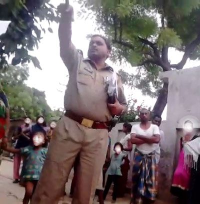 Mahilaon Ko Gali deti Hai faizabad police होशंगाबाद जिला पुलिस विभाग में भारी फेरबदल जल्द