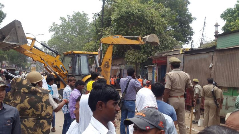 actin in kashi बनारस को मथुरा बनाने की तैयारी कर रहा ये सपाई
