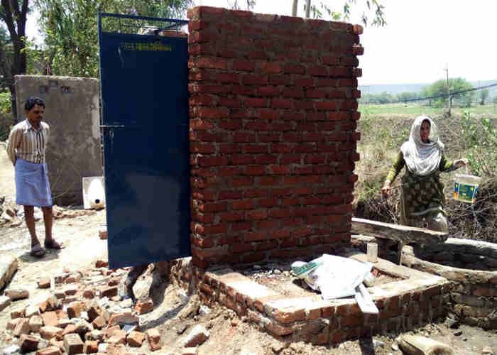 Suvidhagr construction दुकानदार उधार नहीं दे रहे और जिला पंचायत एडवांस!