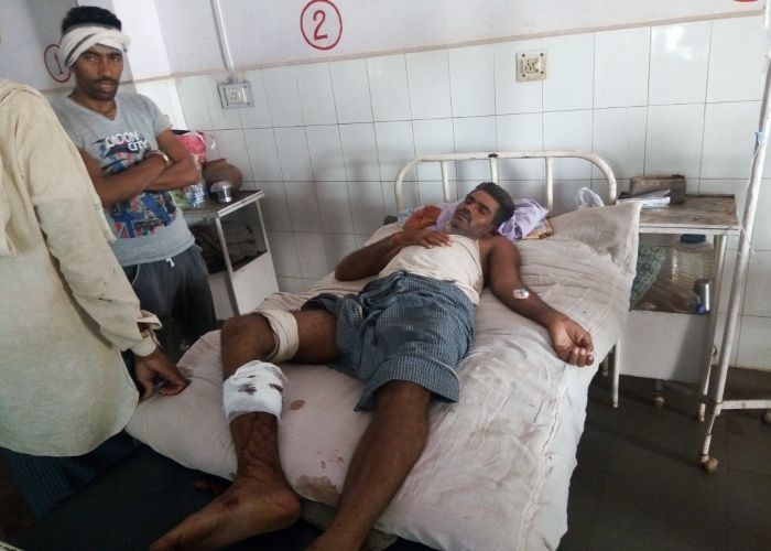 shivpuri सड़क बनाने के विवाद में सरपंच ने युवक को गोली मारी, घायल