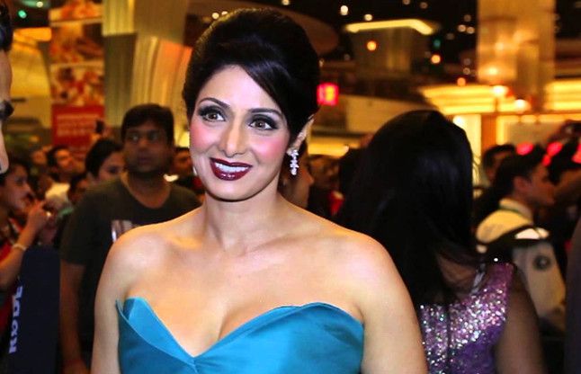 sridevi IIFA2016:आउटस्टैंडिंग अचीवमेंट अवॉर्ड से सम्मानित होंगी श्रीदेवी