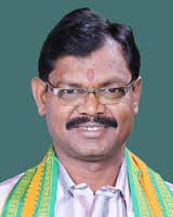 BJP MP said officer abused BJP सांसद ने अफसर को मंच पर लताड़ा, बोले- कमीने हो, भीख मांग लो